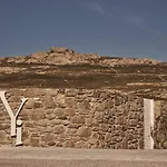 Yi Mykonos 4*
