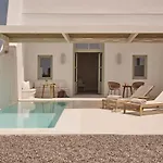 Yi Mykonos Ξενοδοχείο 4*