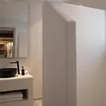 Yi Mykonos Ξενοδοχείο
