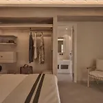 Yi Mykonos Hotell 4*