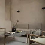 Yi Mykonos 4*