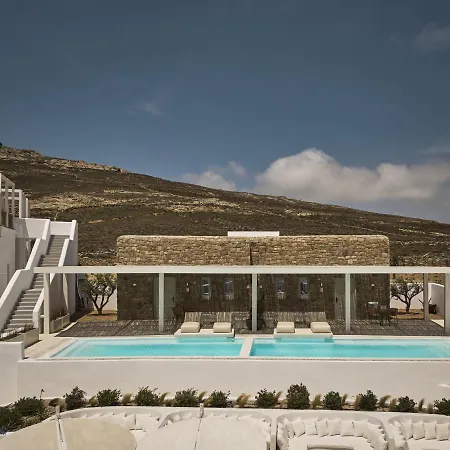 Yi Mykonos 4*