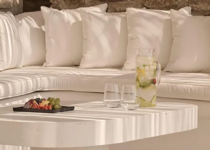 Hotel Yi Mykonos 4*