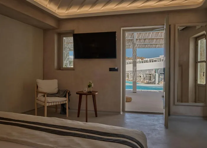Yi Mykonos Hotel 4*