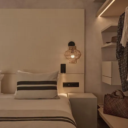 Yi Mykonos 4*